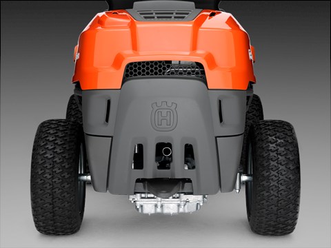 Raideris '112C' no aizmugures uz pelēka fona